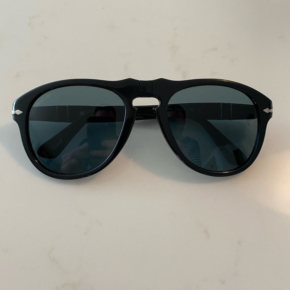 Persol 649 sunglasses - Classic model - Black Frame with Silver Detailing